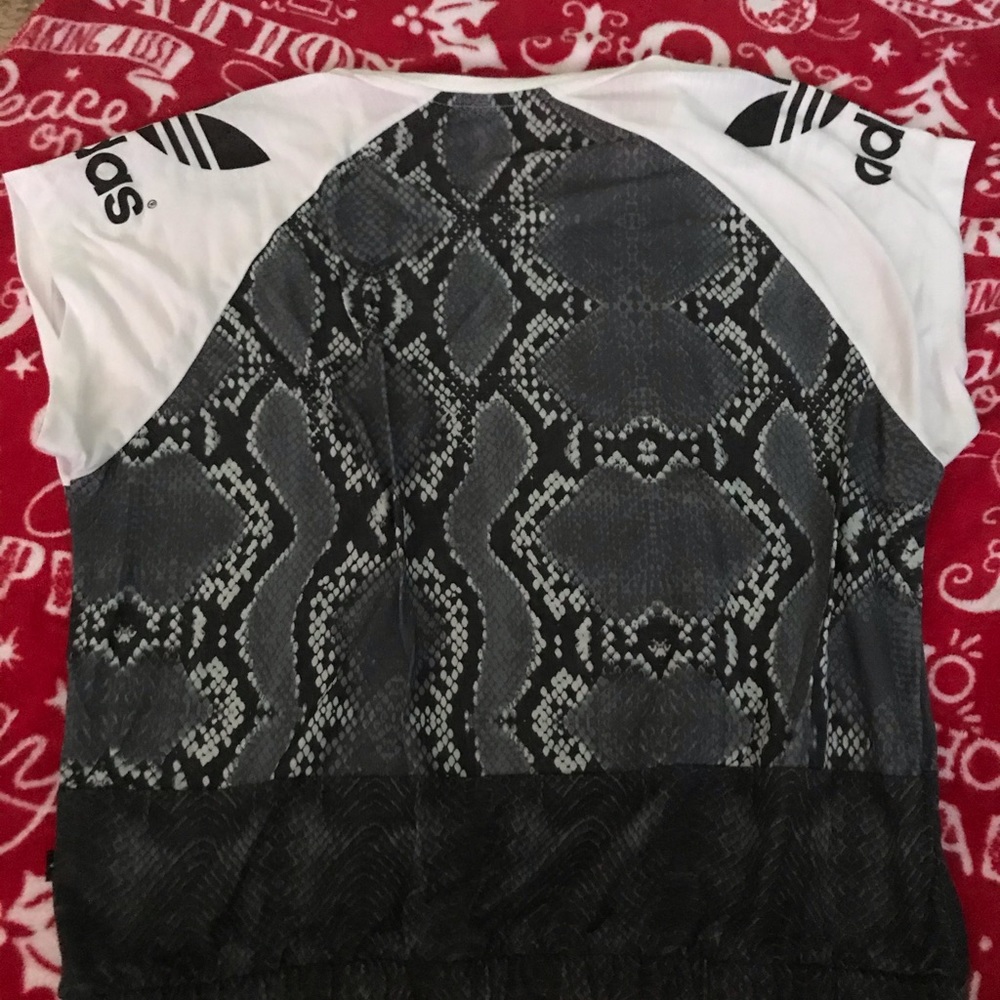 Adidas top 🐍 - Picture 7 of 7